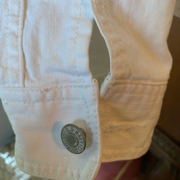 Old Navy White Denim Jacket, sz large - Picture 5 of 6